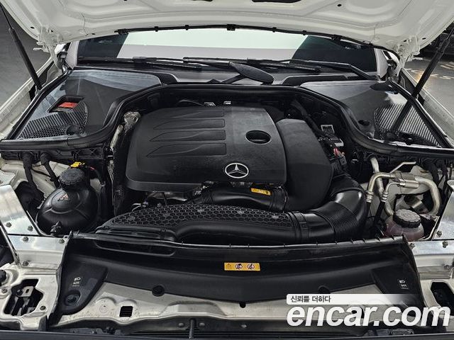 Mercedes-Benz E-Class 2022 — фото 6