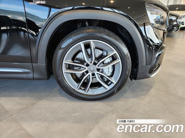 Mercedes-Benz GLB 2025 — фото 10