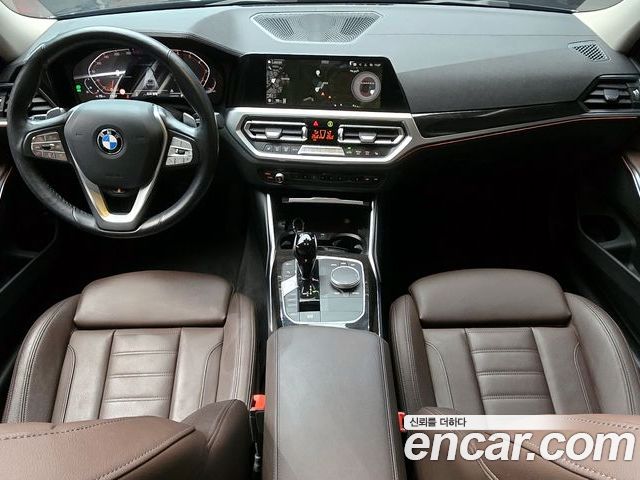 BMW 3 Series 2022 — фото 10