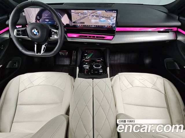 BMW 5 Series 2025 — фото 10