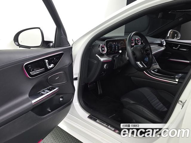 Mercedes-Benz C-Class 2023 — фото 10