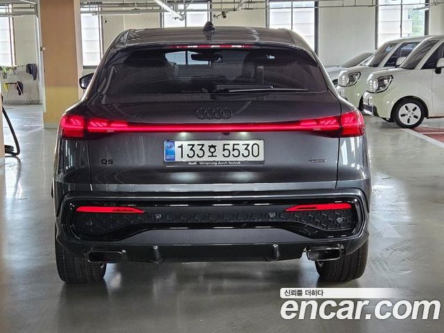 Audi Q5 2025 — фото 3