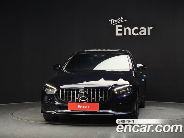Mercedes-Benz E-Class 2022 — фото 3