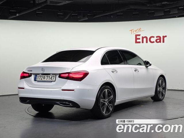 Mercedes-Benz A-Class 2024 — фото 2