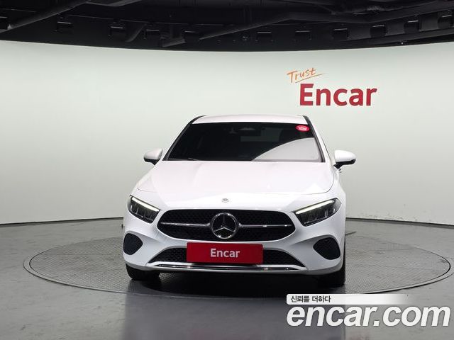 Mercedes-Benz A-Class 2024 — фото 3