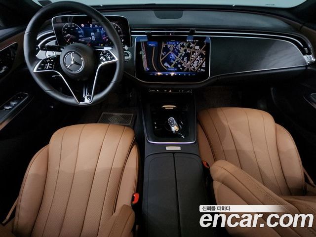 Mercedes-Benz E-Class 2025 — фото 10