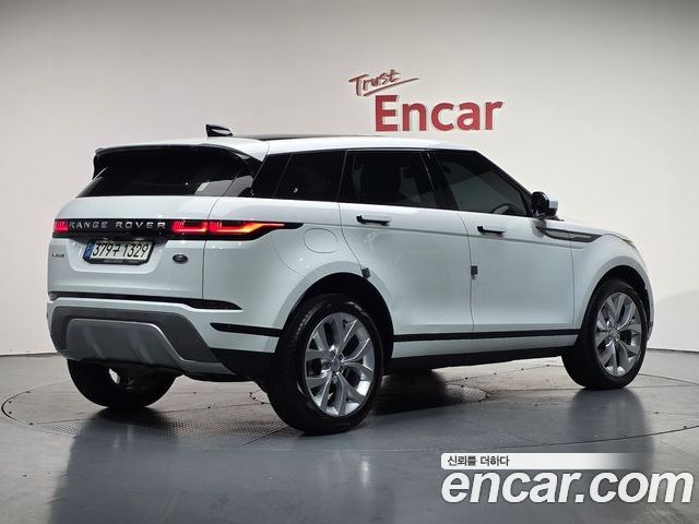 Land Rover Range Rover Evoque 2021 — фото 2