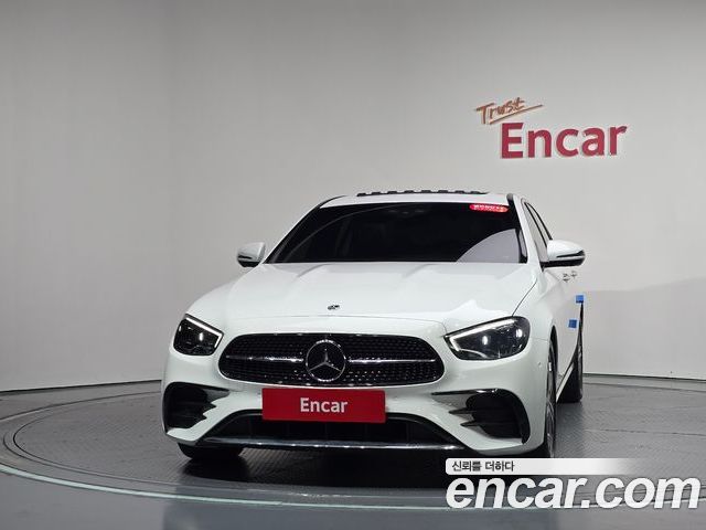 Mercedes-Benz E-Class 2023 — фото 3
