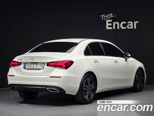 Mercedes-Benz A-Class 2022 — фото 3