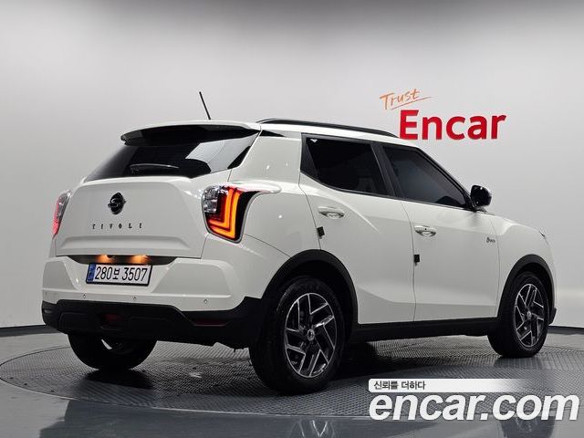 SsangYong Tivoli 2022 — фото 2