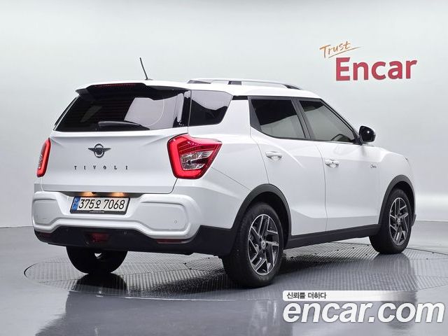 SsangYong Tivoli 2022 — фото 2