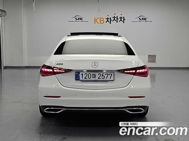 Mercedes-Benz C-Class 2025 — фото 3
