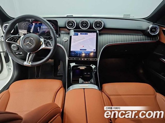 Mercedes-Benz C-Class 2025 — фото 7