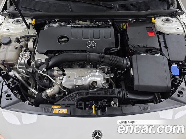 Mercedes-Benz A-Class 2022 — фото 6