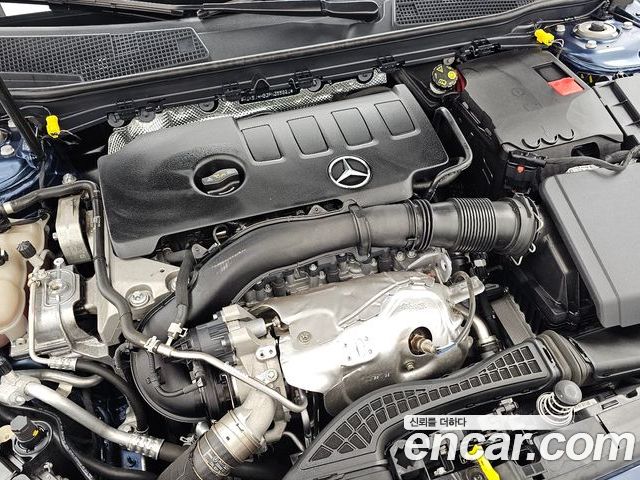 Mercedes-Benz CLA 2023 — фото 6