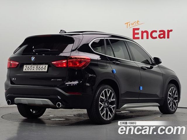 BMW X1 2022 — фото 2