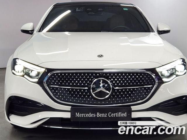 Mercedes-Benz E-Class 2025 — фото 3