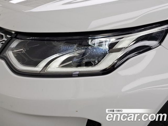 Land Rover Discovery Sport 2022 — фото 8
