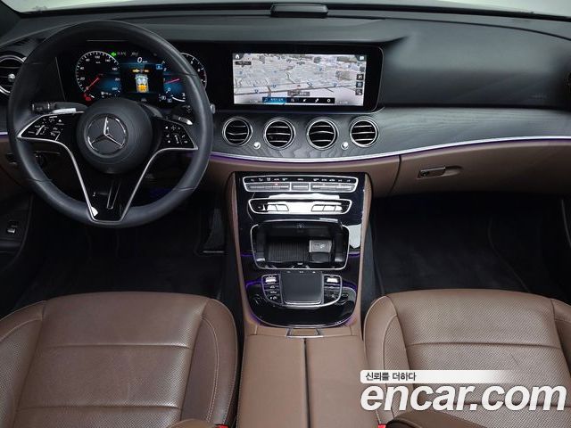 Mercedes-Benz E-Class 2023 — фото 10