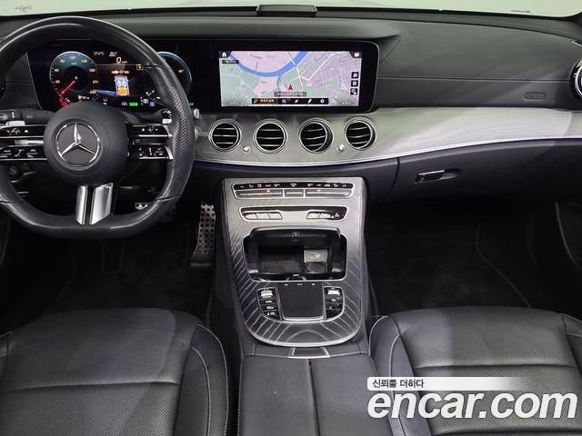 Mercedes-Benz E-Class 2022 — фото 10