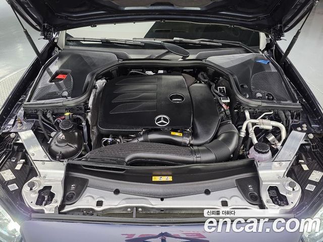Mercedes-Benz E-Class 2022 — фото 6