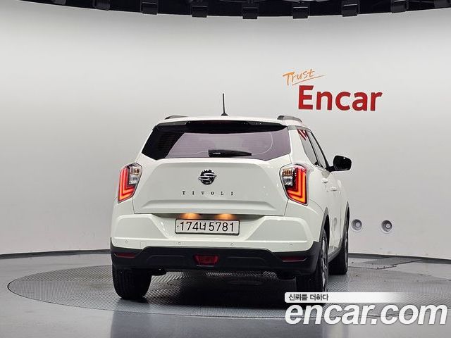 SsangYong Tivoli 2022 — фото 4