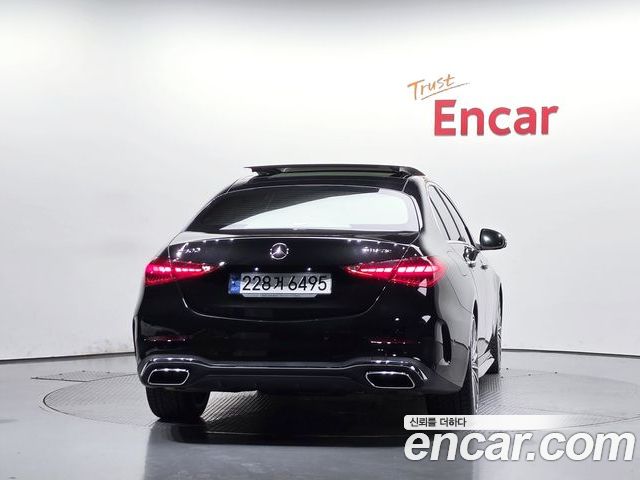 Mercedes-Benz C-Class 2023 — фото 4
