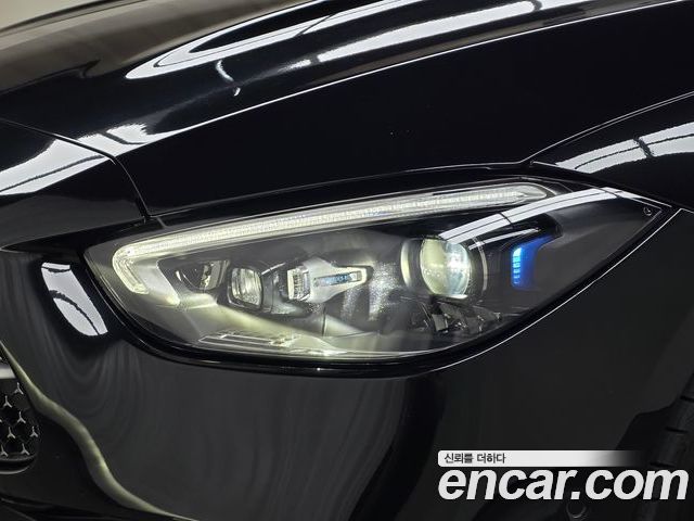 Mercedes-Benz C-Class 2023 — фото 8