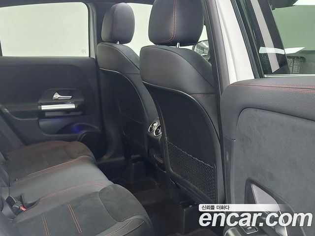 Mercedes-Benz GLA 2023 — фото 10