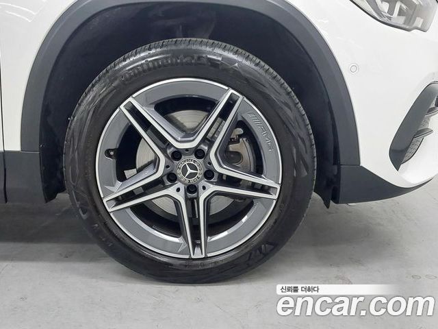 Mercedes-Benz GLA 2023 — фото 5