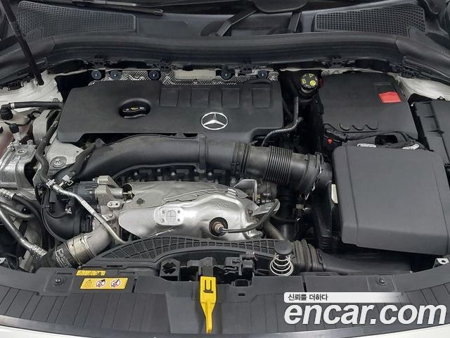 Mercedes-Benz GLA 2023 — фото 6