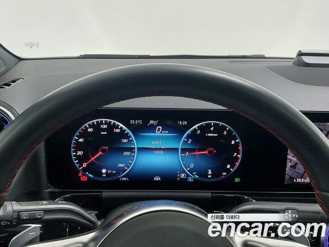 Mercedes-Benz GLA 2023 — фото 8