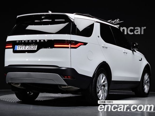 Land Rover Discovery 2025 — фото 2