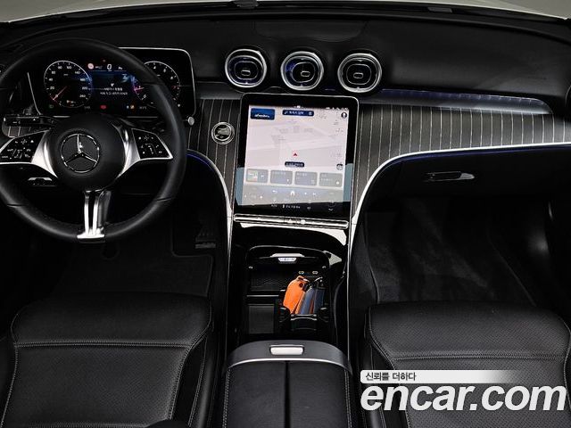 Mercedes-Benz C-Class 2025 — фото 10