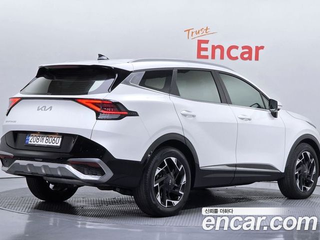 Kia Sportage 2023 — фото 2