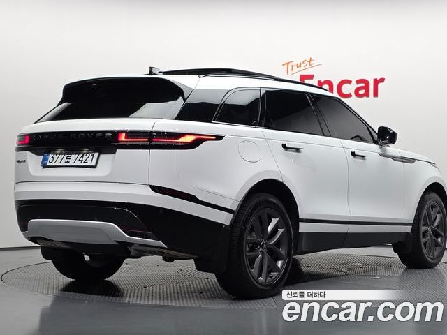 Land Rover Range Rover Velar 2026 — фото 2