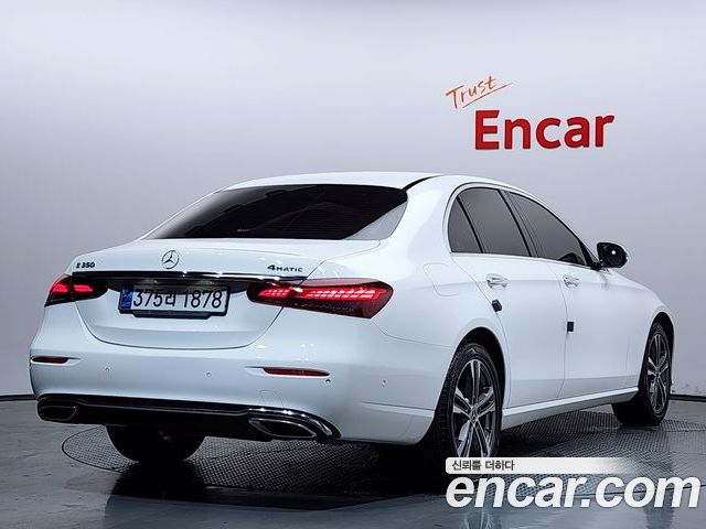 Mercedes-Benz E-Class 2022 — фото 2