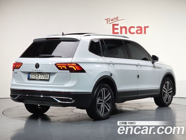 Volkswagen Tiguan 2023 — фото 2