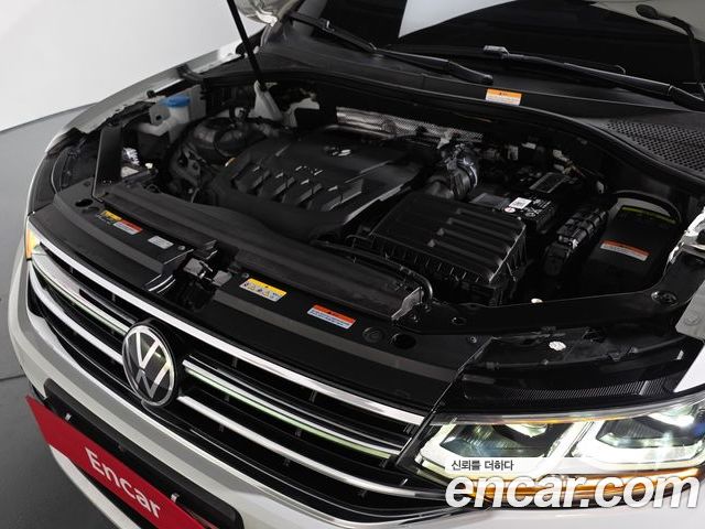 Volkswagen Tiguan 2023 — фото 6