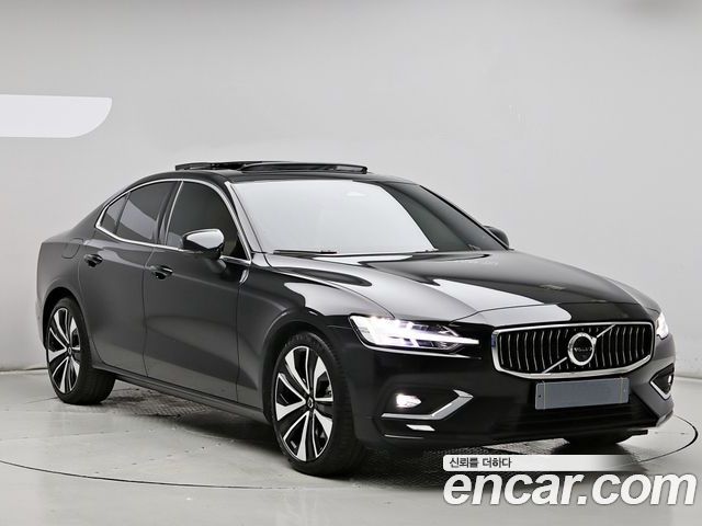 Volvo S60 2023 — фото 3