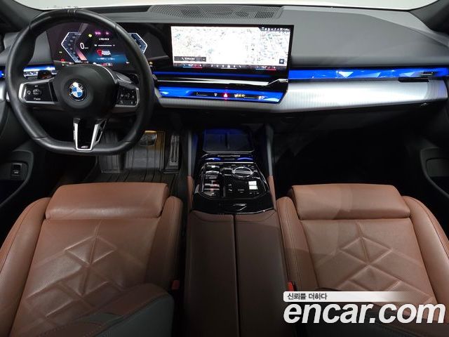 BMW 5 Series 2025 — фото 10