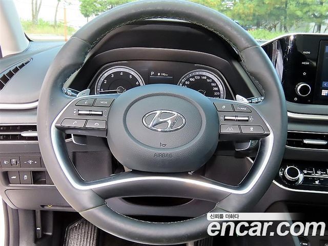 Hyundai Sonata 2023 — фото 8