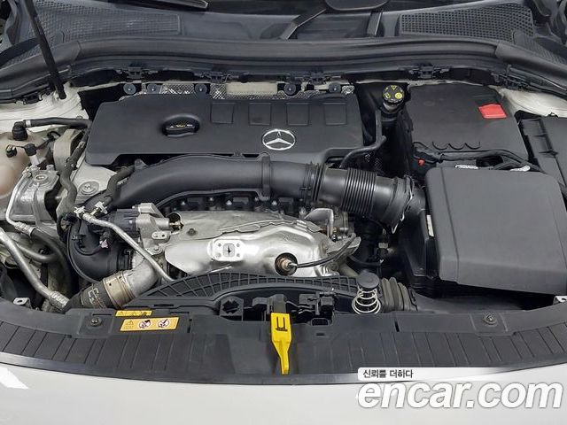 Mercedes-Benz GLA 2023 — фото 6