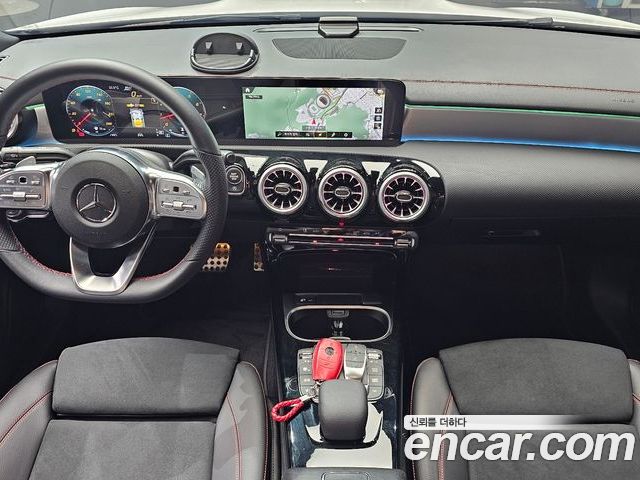 Mercedes-Benz CLA 2023 — фото 10