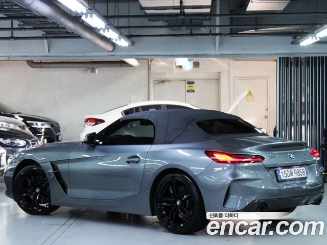 BMW Z4 2023 — фото 4