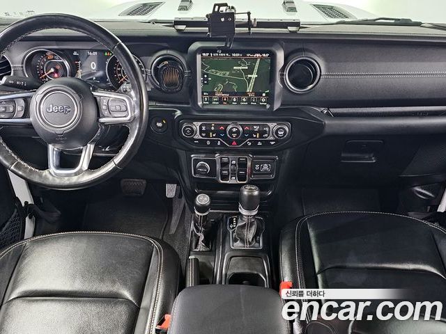 Jeep Wrangler 2023 — фото 7