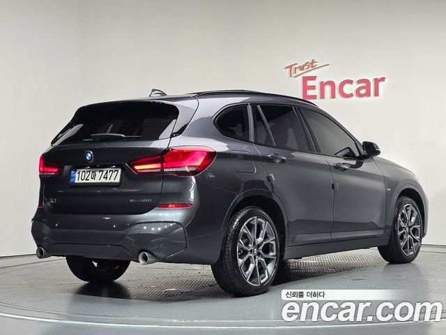 BMW X1 2022 — фото 2