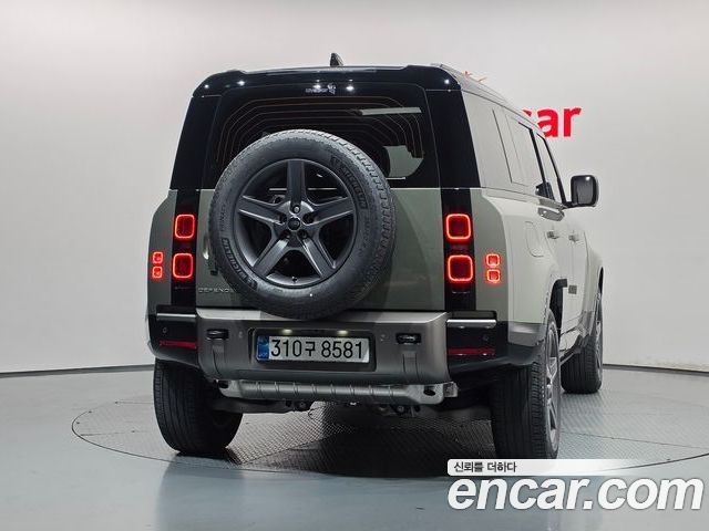 Land Rover Defender 2025 — фото 4