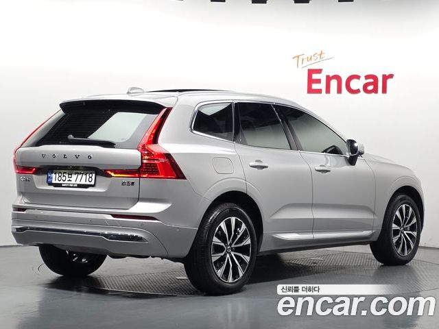 Volvo XC60 2024 — фото 2