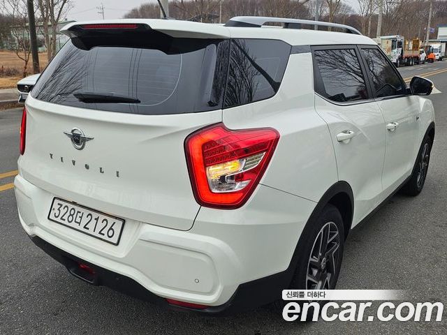 SsangYong Tivoli 2023 — фото 3